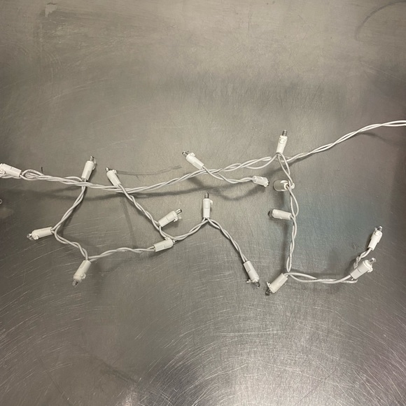 Christmas led icicles lights cool white 2 lights strings 7’ each - Picture 7 of 8